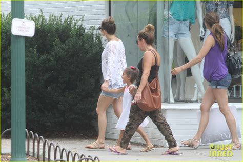 Jennifer Lopez Casper Smart Hamptons Weekend Trip Photo