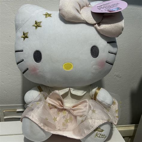 Cute Hello Kitty and Cinnamoroll Plushies !! £13... - Depop