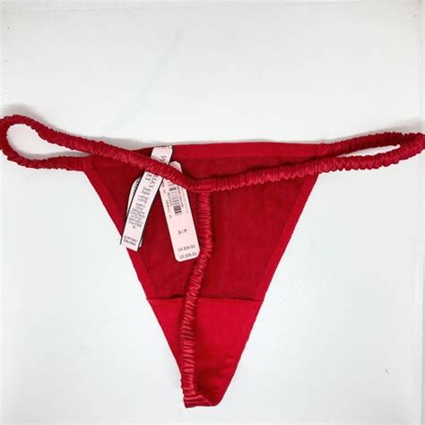 Colaless De Hilo Rojo Con Brillos Victoria S Secret Cuotas Sin Inter S