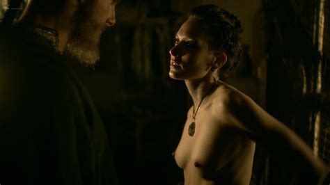 Josefin Asplund Nuda ~30 Anni In Vikings