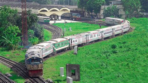 Kalni Express Train Snaking While Leaving Dhaka Railway Station