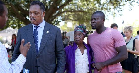 Rev. Jesse Jackson meets with family of Dallas Ebola patient