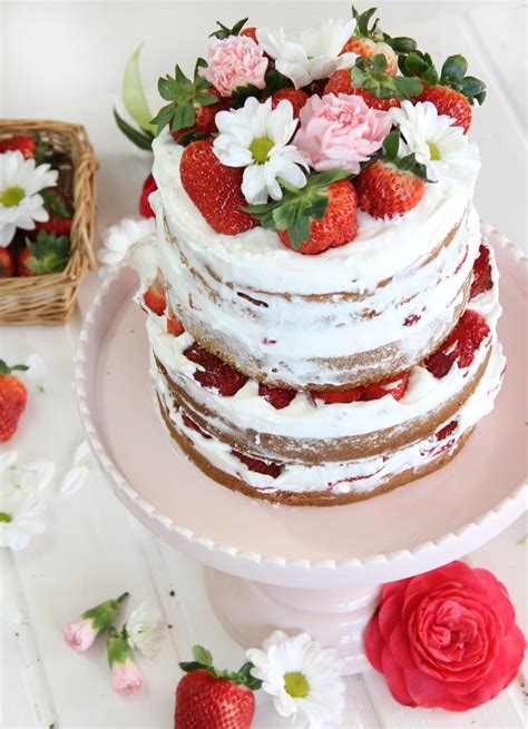 Naked Cake De Fresas Con Nata Dulce Sentimiento