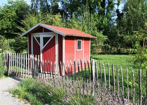 abri de jardin vais je payer  dimpots quelle fiscalite