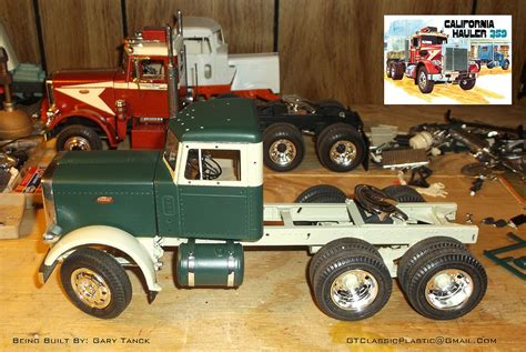 Peterbilt 359 California Hauler Conventional Tractor Plastic Model