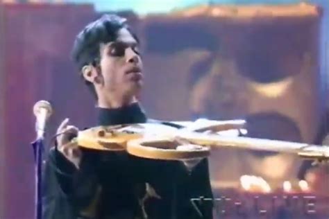 Prince - The 15 best guitar solos!