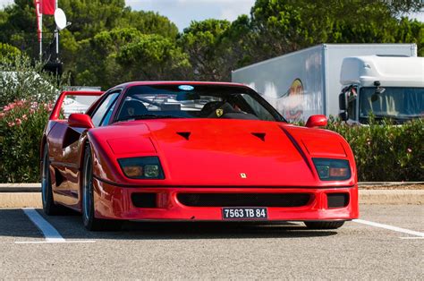 Ferrari F40 Supercars Red Car Wallpaper Coolwallpapers Me