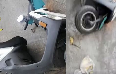 Motociclista se resbala en el camino por cáscara de plátano lo