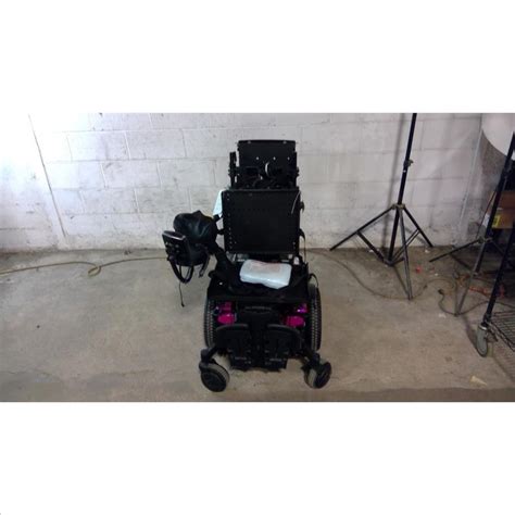 quantum edge  electric wheelchair property room