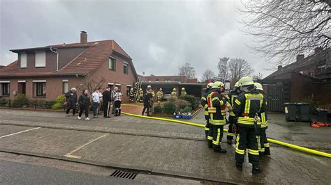 Feuer In Einfamilienhaus In Delmenhorst Einsatz An Berliner Stra E