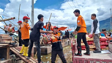 Tim Baznas Tanggap Bencana Bantu Korban Banjir Di Jambi Dan Bandung