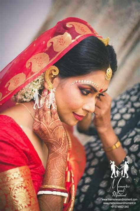 Bengali Bride Bengali Wedding Brides Sari Crown Jewelry Culture Elegant Beautiful Fashion