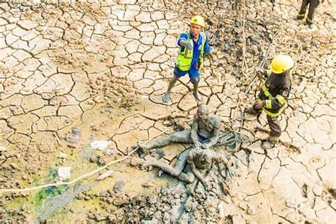 Lasema Rescues Woman Trapped In Mud Under Third Mainland Bridge Photos