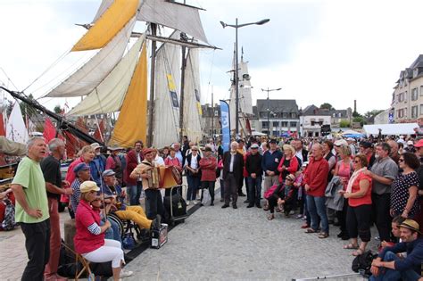 Chant de Marin à Paimpol l équipe du festival réserve encore sa décision