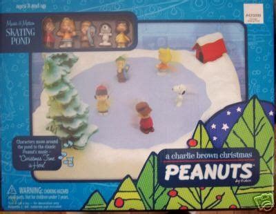 A Charlie Brown Christmas Ice Skating Rink Pond PEANUTS | #32168415