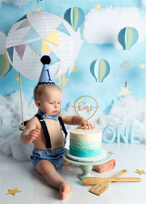Hot Air Balloon First Birthday Cake Smash CT Photographer