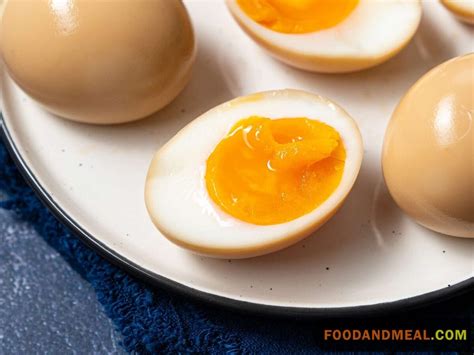 how long to boil a runny yolk egg