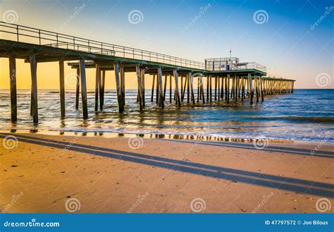 Fishing Pier And The Atlantic Ocean At Sunrise In Ventnor City Stock