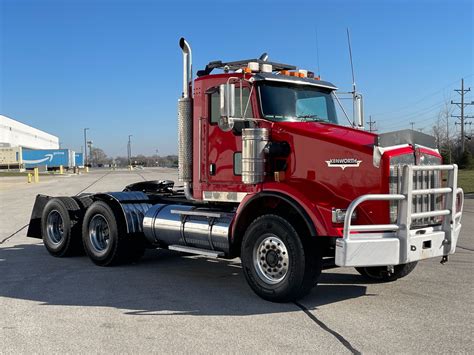 Used 2003 Kenworth T800 Day Cab CAT C15 6NZ 18 Speed Double Wet