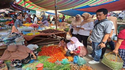 Jajaran Polsek Dan Kecamatan Tanah Abang PALI Pantau Stok Dan Harga