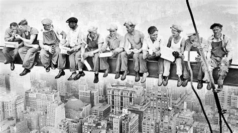 Lunch Atop A Skyscraper New York Construction Workers Lunching On A