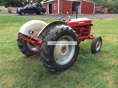 Ford 860 Tractor