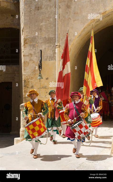 Malta Valletta In Guardia In Guardia Maltese Knight Fort Saint Elmo