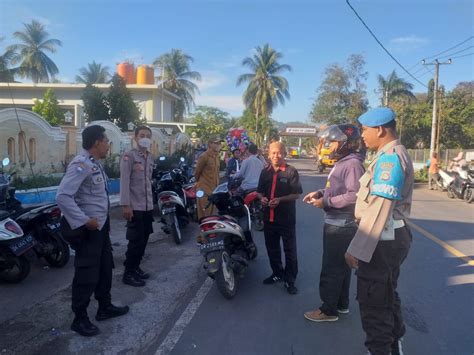 Jalan Santai Semarakan Hut Kemerdekaan Ri Ke Di Lembar Hukrim Ntb