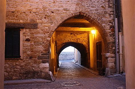 La vieille ville d Antibes Antibes Alpes Maritimes Côte d Azur