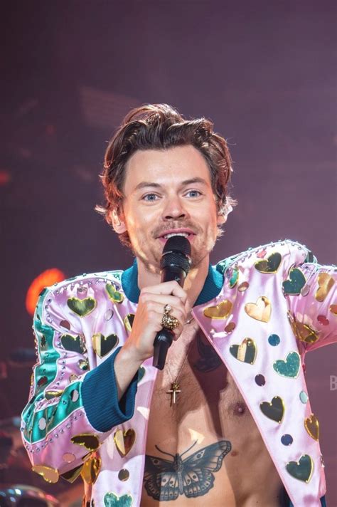 Amsterdam Netherlands N3 06 06 23 Love On Tour Harry Styles Fits