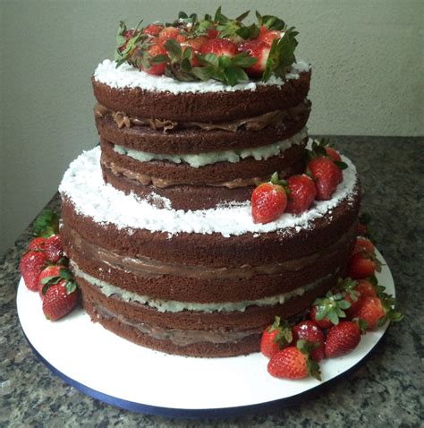 Naked Cake De Chocolate Morangos Recheios De Brigadeiro