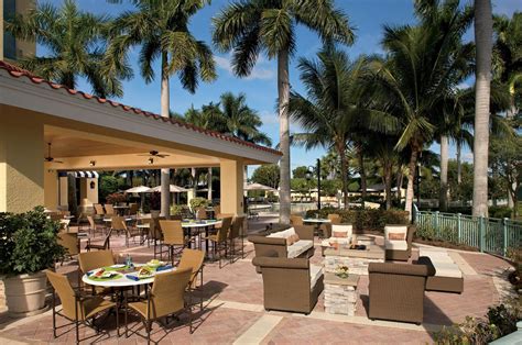 The Ritz Carlton Naples Resort Naples Fl Usa Outdoor Poolside