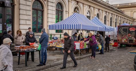 Niedzielne Targowisko Na Wiebodzkim We Wroc Awiu Zobaczcie Fotorepor