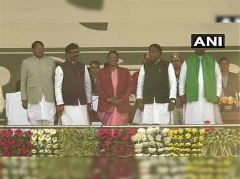 Hemant Soren Take Oath As Cm Of Jharkhand हेमंत सोरेन बने झारखंड के Cm कांग्रेस के 2 Rjd के