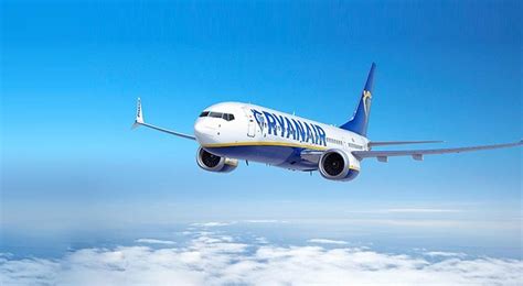 Ryanair uruchomi trzy nowe połączenia lotnicze z Poznania Poznań