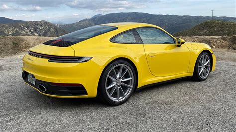 2020 Porsche 911 Carrera review: A solid case for going base - CNET