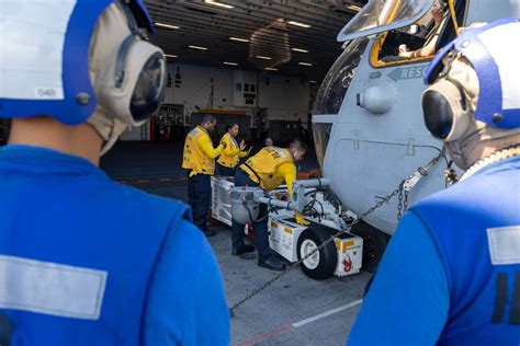 Dvids Images Uss Bataan Sailors Move An Aircraft [image 5 Of 19]