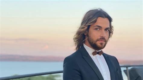 Valerio Scanu Si Sposa Con Luigi Calcara La Proposta A Una Festa