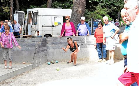 Concours De Boules Triplettes En Lice Le T L Gramme