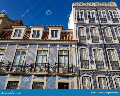 Casas Portuguesas Em Fachada Ladrilhos Tradicionais Portugueses