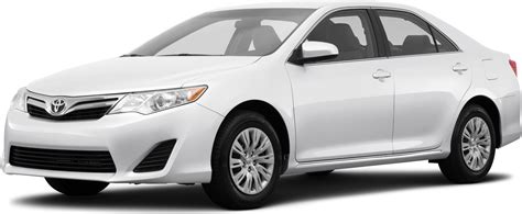 2014 Toyota Camry Price Value Depreciation And Reviews Kelley Blue Book