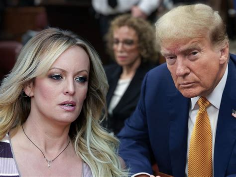 Pornostar Daniels Nach Sex Mit Trump Verwirrt Und Zitternd Politik