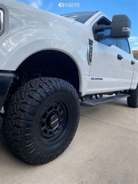 2019 Ford F 250 With 17x8 5 18 Mayhem Voyager And 35 12 5R17 Nitto