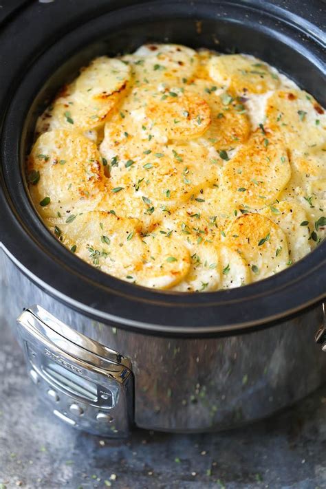 Slow Cooker Cheesy Scalloped Potatoes Ham