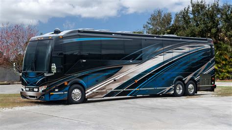 884 Exterior Hi Res Custom Luxury Motorcoach