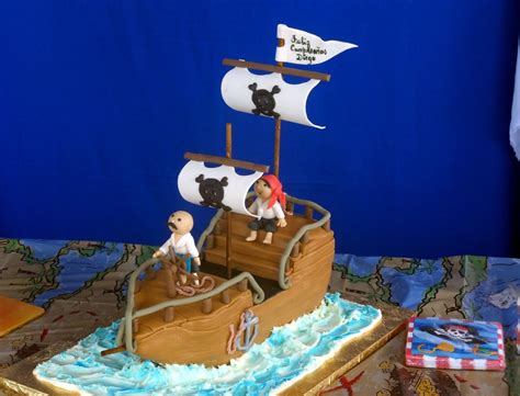 Pirate Ship And Treasure Chest - CakeCentral.com