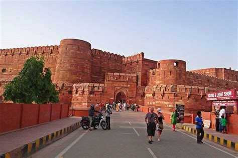 Agra Fort, History, Timings, Location, Heritage & Entry Fee