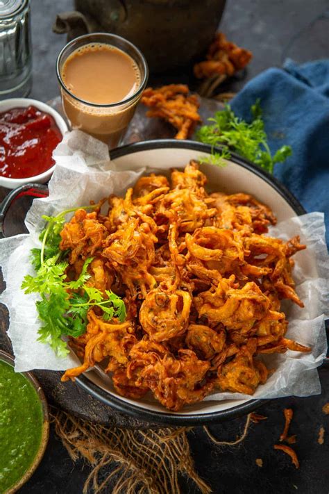 Onion Pakoda Recipe Onion Pakora Kanda Bhaji Whiskaffair