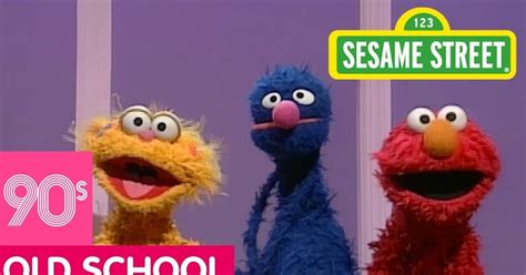 Elmo Play Zoe Says : Sesame Street: Elmo and Zoe's Scientific ...