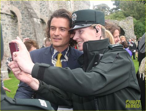 Orlando Bloom Takes Selfies While Attending Wedding in Ireland: Photo ...